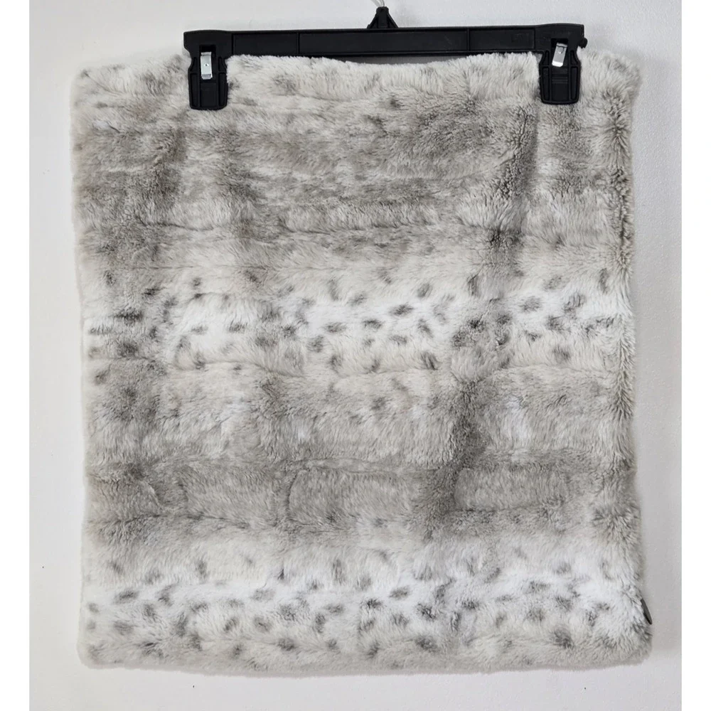 PIER 1 Faux Fur Snow Leopard Decorative Throw Pillow Zip Cover 17X17 Gray Brown